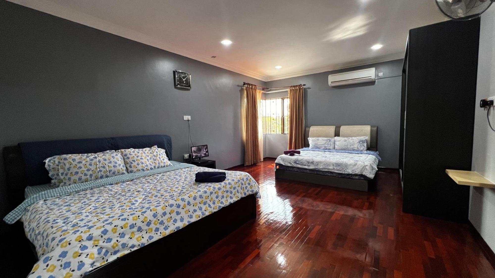 Yb Guest House 4 Bilik 5 Katil Chukai Luaran gambar
