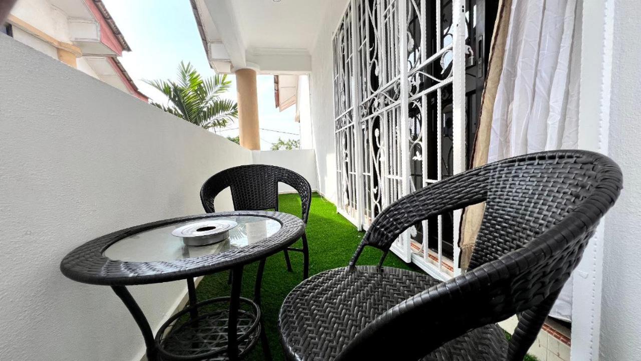 Yb Guest House 4 Bilik 5 Katil Chukai Luaran gambar